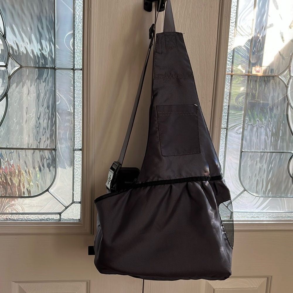 Good2Go : Puppy/Dog carrier 🤎